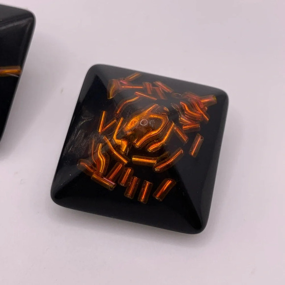 Amazing Mid Century Black & Orange Glitter Lucite Clip-on Earrings - Picture 2 of 5